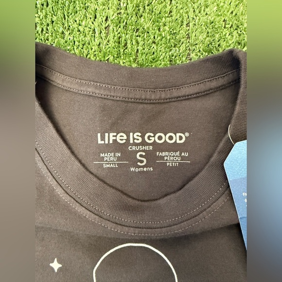 Life is Good NWT Women's Willie Stardust Short Sleeve Crusher Tee, Size small - Picture 6 of 7